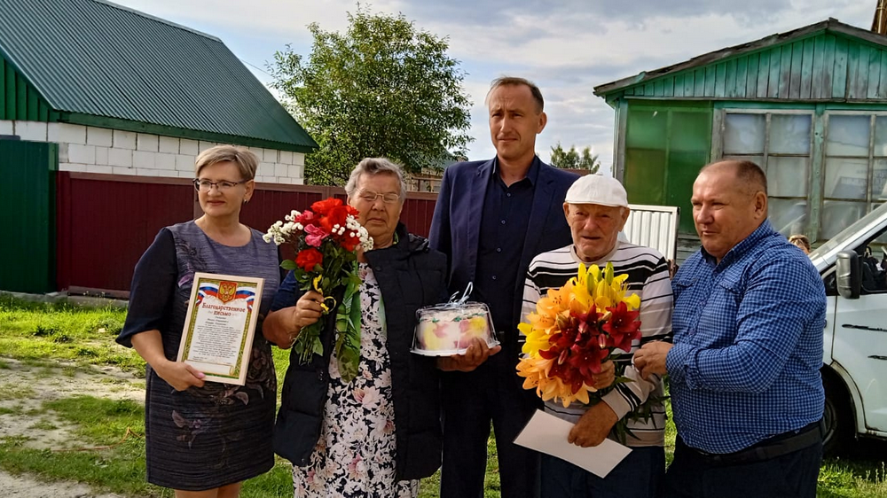 В Жуковском округе чета Коноваловых отметила 60-летие совместной жизни