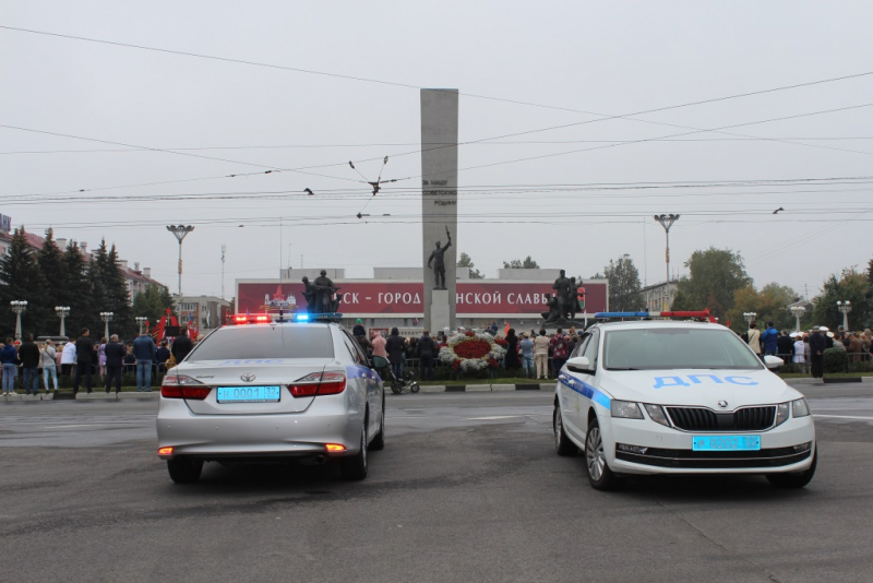 В Брянске охрану порядка в День города обеспечивали 300 полицейских