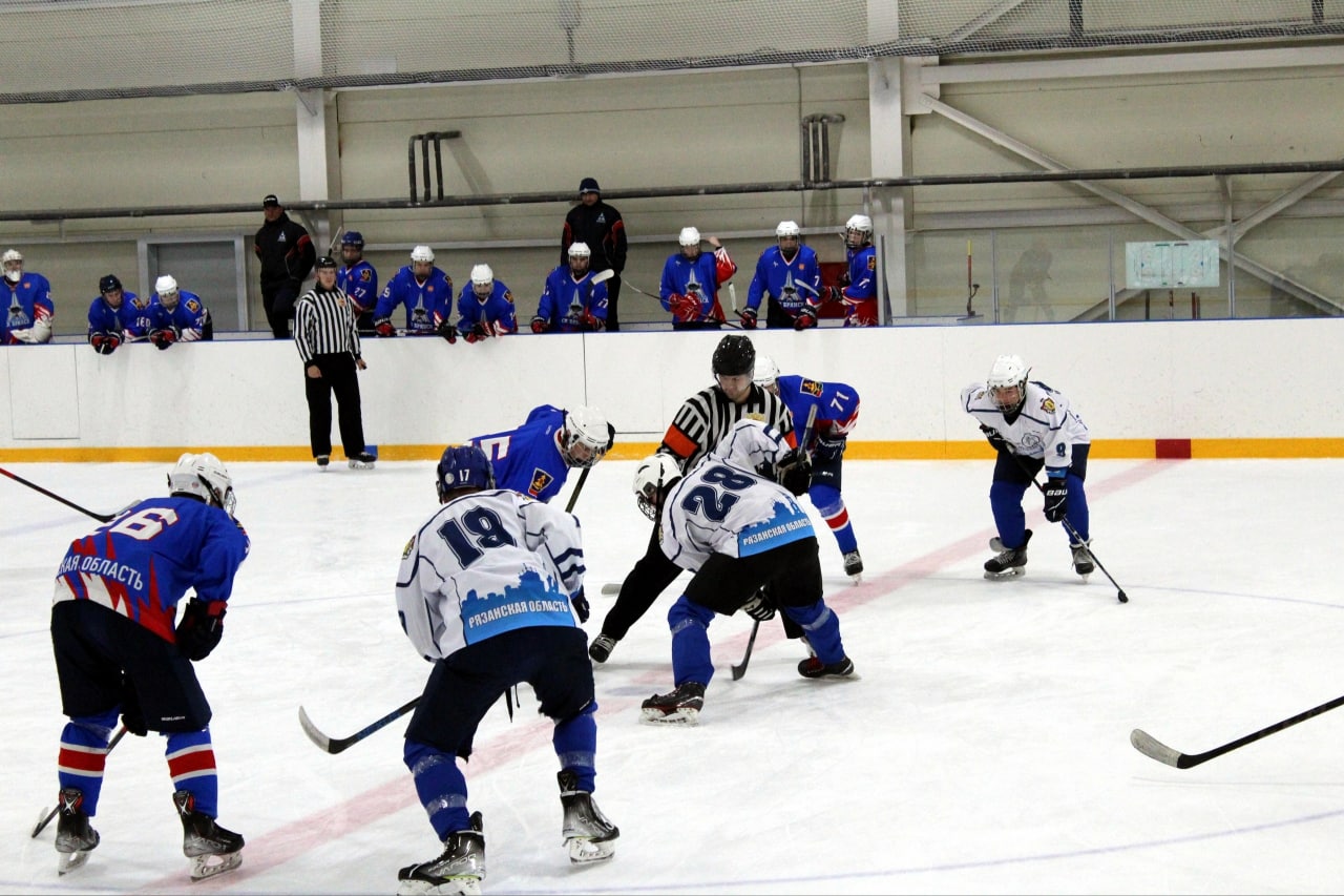 Первенство Брянской области по хоккею среди юношеских команд стартует 23 сентября