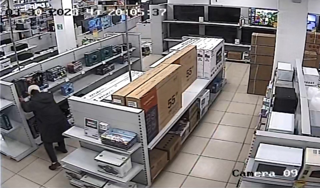 В Брянске 32-летний мужчина украл из магазина две радиоуправляемые игрушки