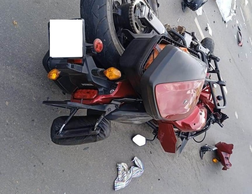 Под Клинцами водитель КамАЗа насмерть сбил мотоциклиста