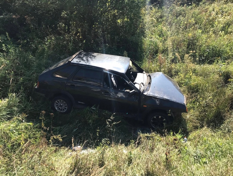 Под Жуковкой автоледи устроила ДТП: 36-летний водитель сломал ключицу