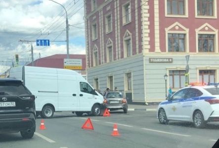 В ДТП на улице Ульянова в Брянске пострадала 29-летняя женщина