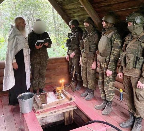 Брянский священник Георгий Балин благословил бойцов спецоперации