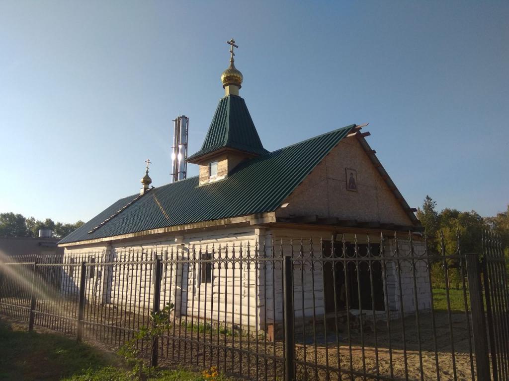 Храм в поселке Новые Дарковичи Брянского района отметил престольный праздник