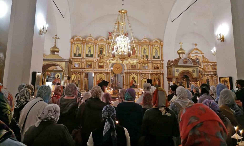 Брянские паломники посетили Свято-Георгиевский Мещовский мужской монастырь