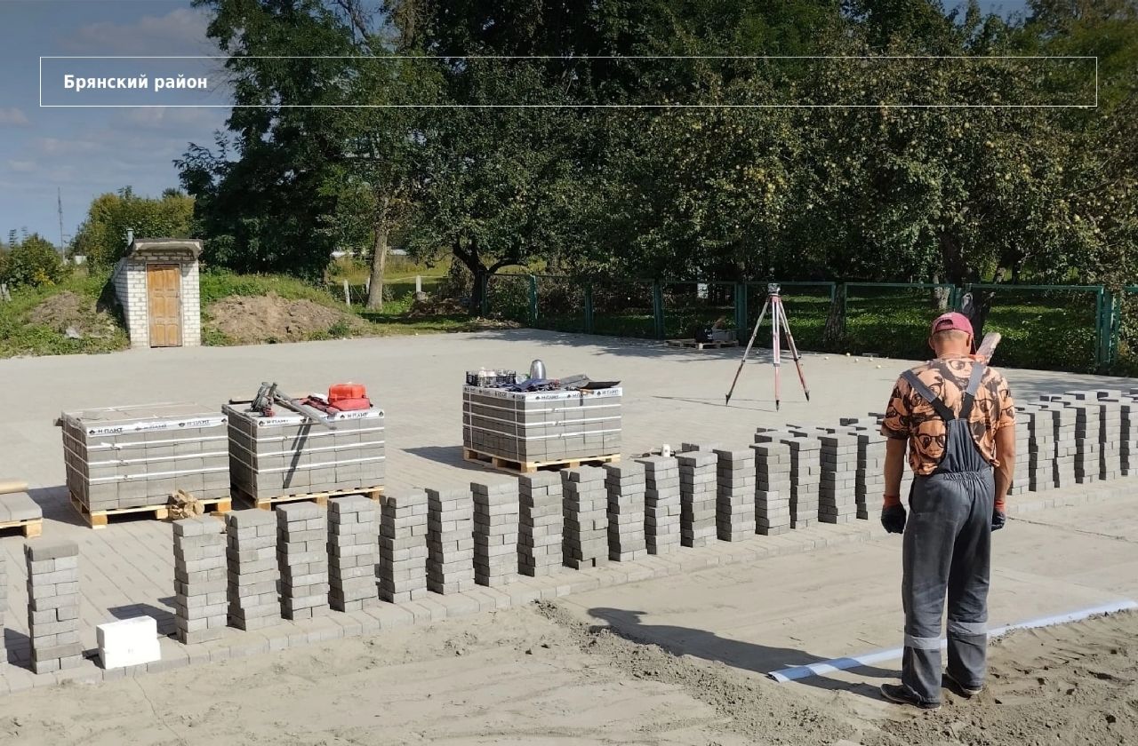 В Брянском районе ремонтируют второй корпус глинищевской школы