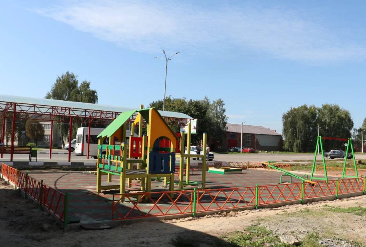 В Стародубе появится новая детская площадка за 2,5 миллиона рублей