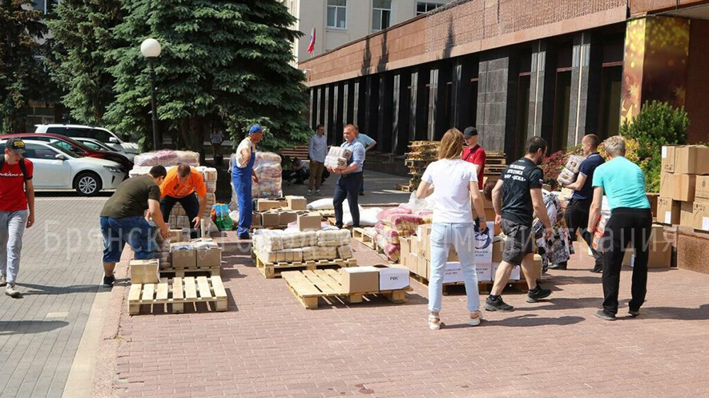 Брянская область отправила жителям Донбасса более 2000 тонн гуманитарной помощи
