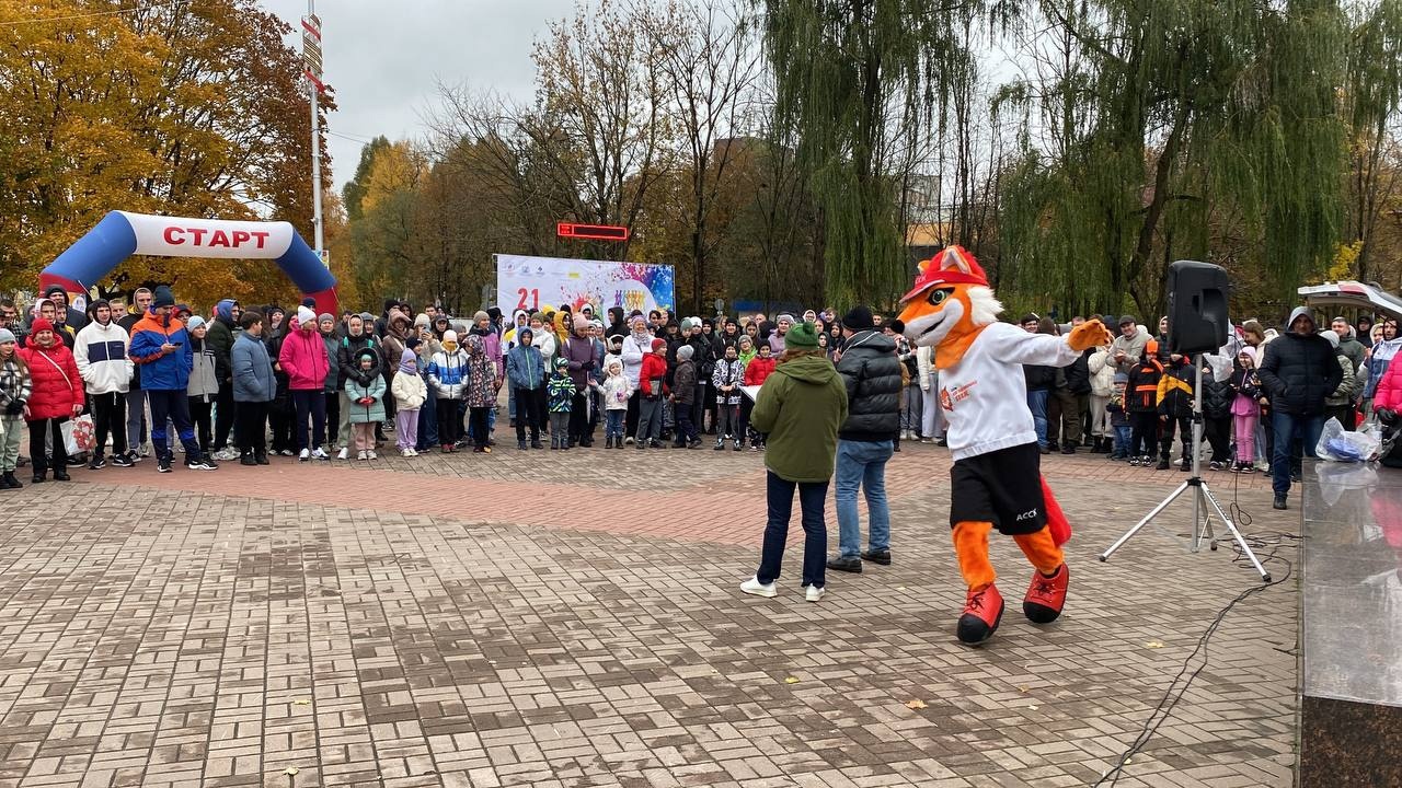 Более 600 брянцев вышли на старт во Всероссийский день ходьбы