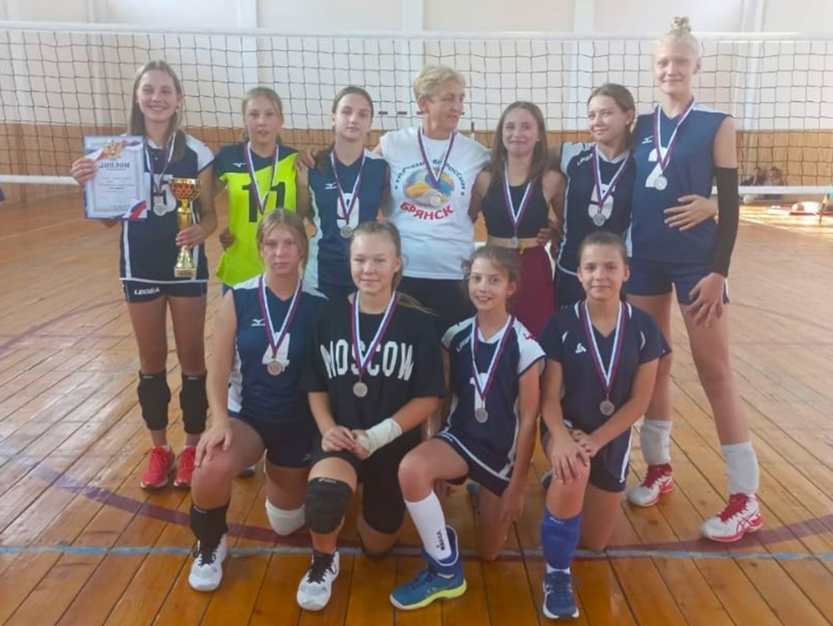 Брянские волейболистки заняли второе место на турнире «Лига ЧемпионОК»