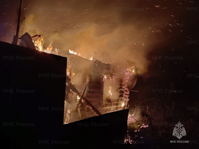 В Почепском районе в сгоревшем доме погиб 60-летний мужчина
