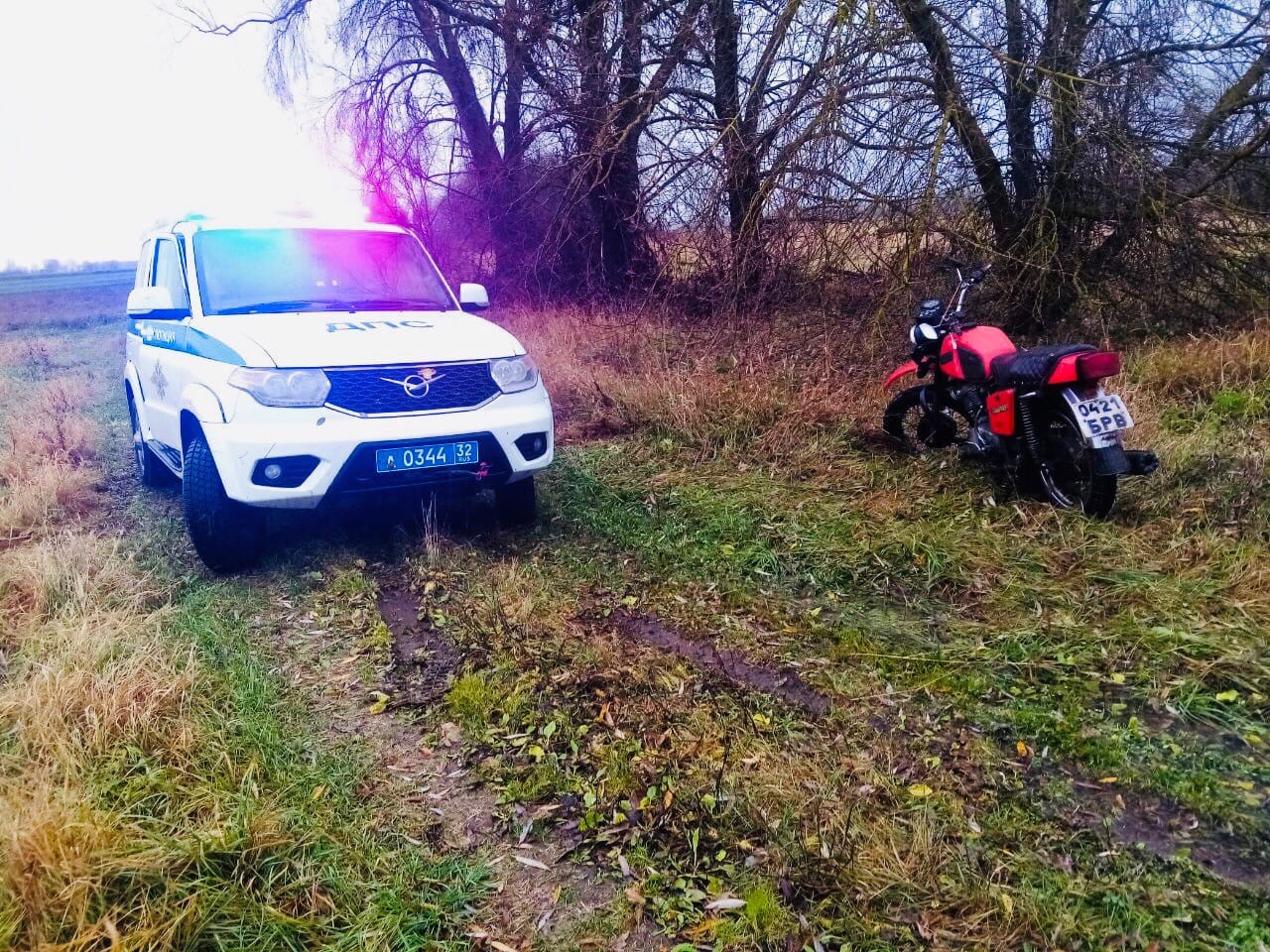 В Злынковском районе поймали пьяного 18-летнего мотоциклиста без прав