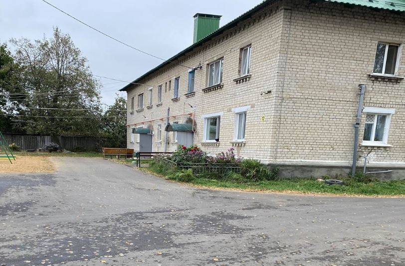 В брянском поселке Дубровка по нацпроекту отремонтировали два двора