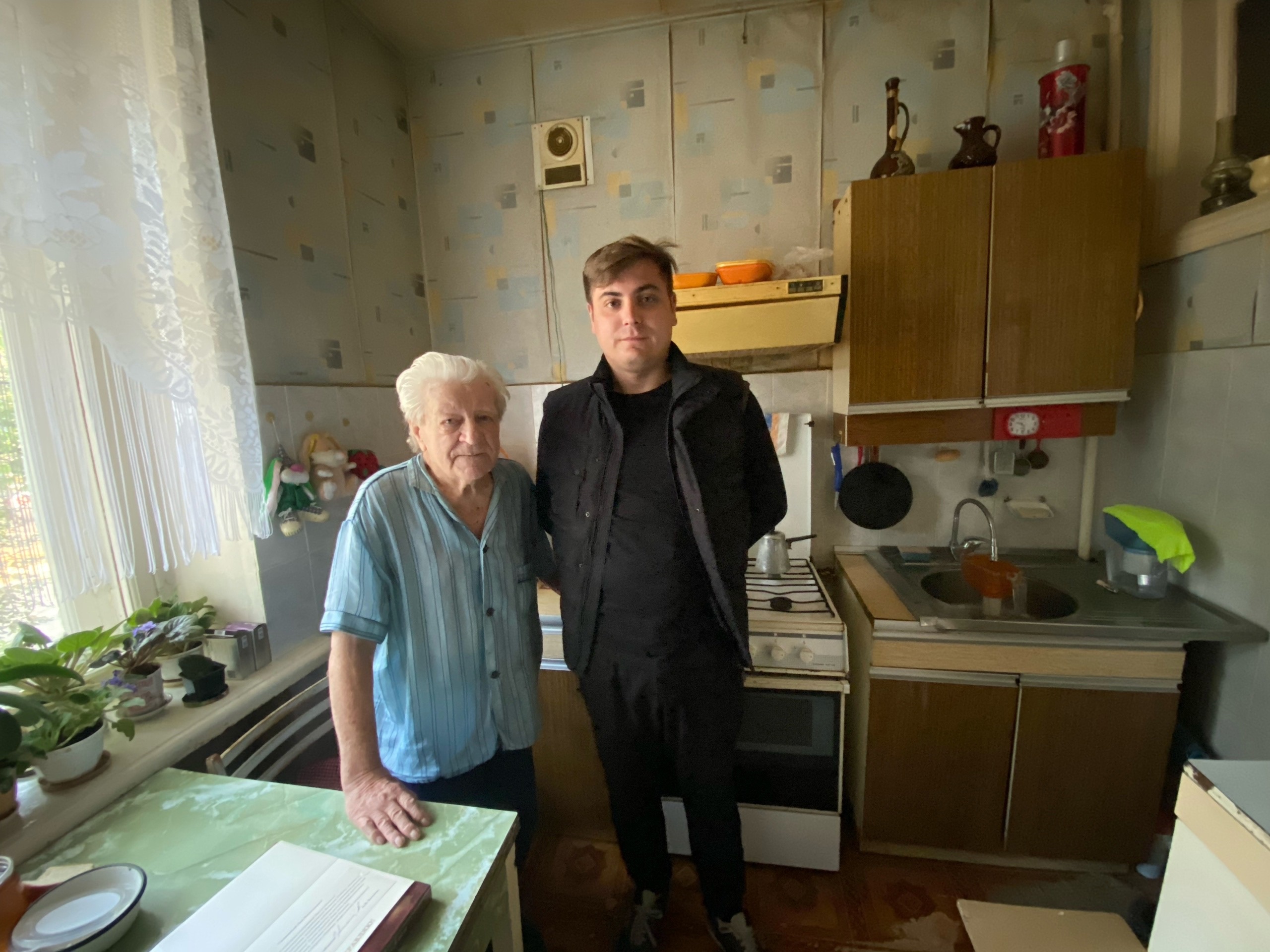 В Брянске долгожитель Лев Голенченко отметил 95-летний юбилей