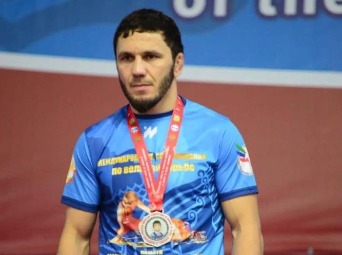 Брянский борец Гаджимурад Алихмаев привез «серебро» с турнира в Хасавюрте