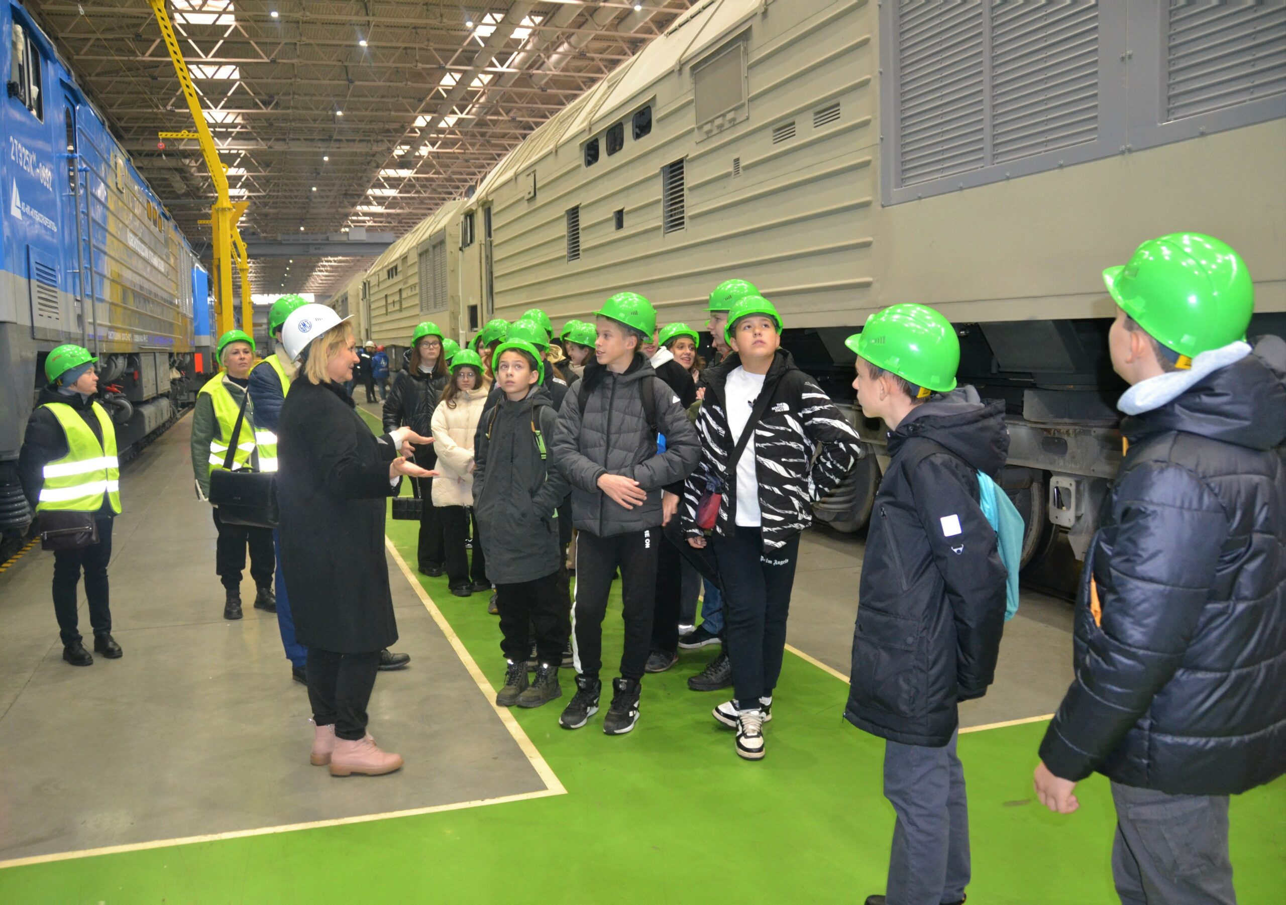 Брянский машиностроительный завод посетили более 300 школьников и студентов