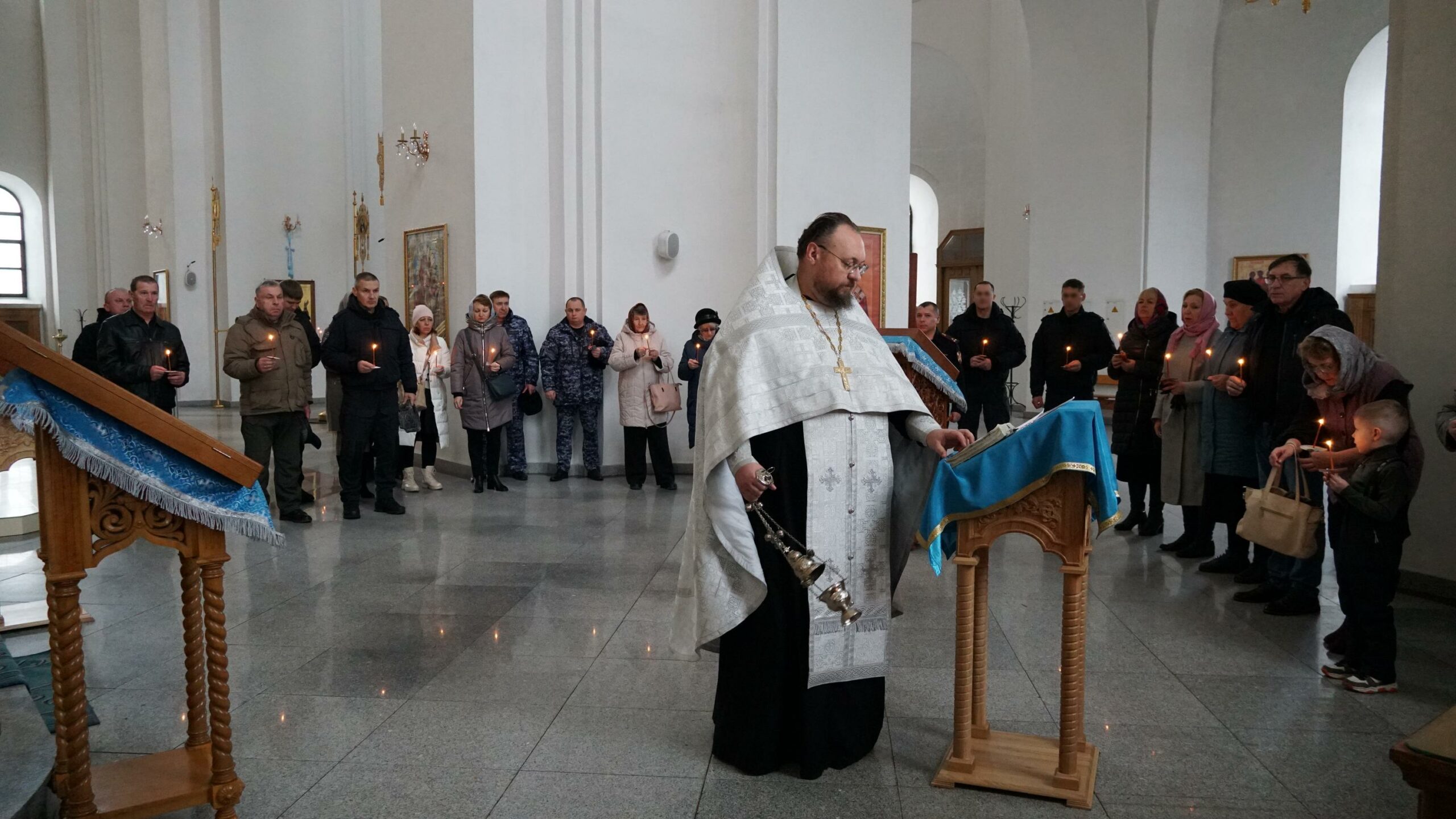 В Брянске прошло поминальное богослужение в честь погибших в ходе СВО росгвардейцев