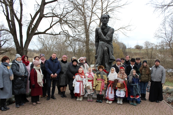 В брянском селе Овстуг отпраздновали 220-летие со дня рождения Федора Тютчева