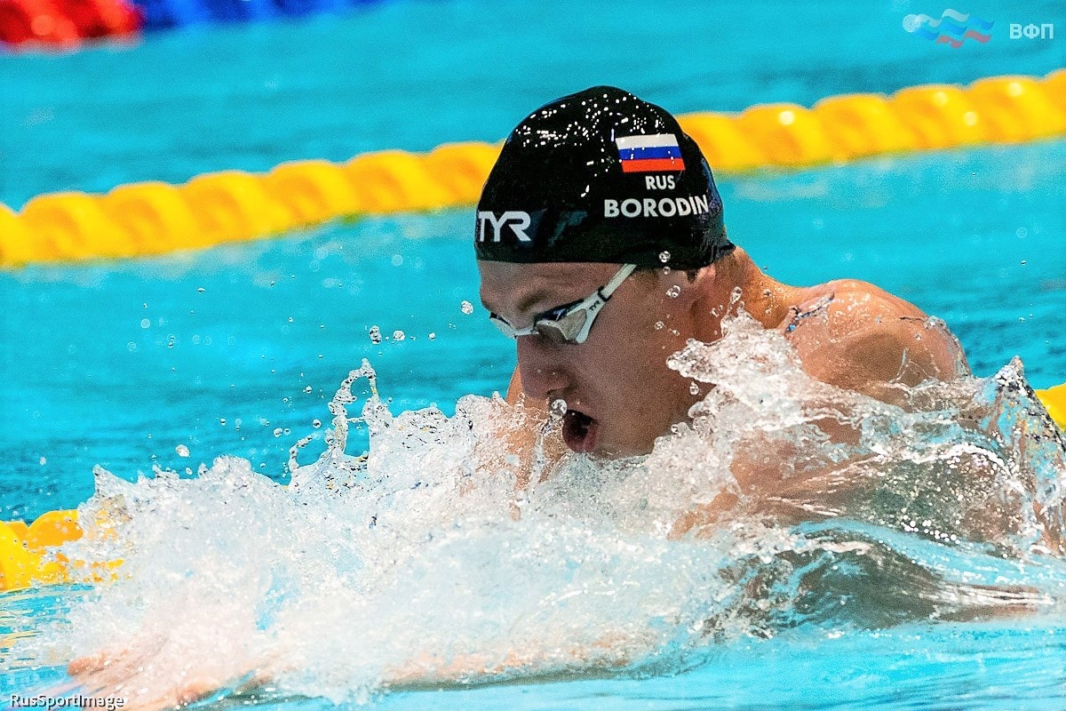 Брянский пловец Илья Бородин завоевал второе золото на чемпионате ЦФО