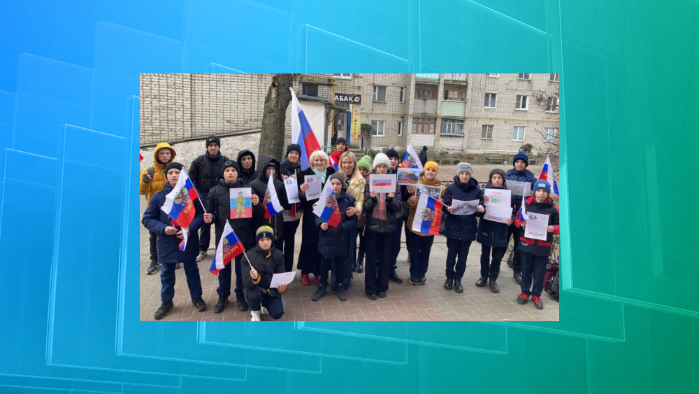 Семиклассники новозыбковской школы №9 отправили участникам СВО письма и рисунки