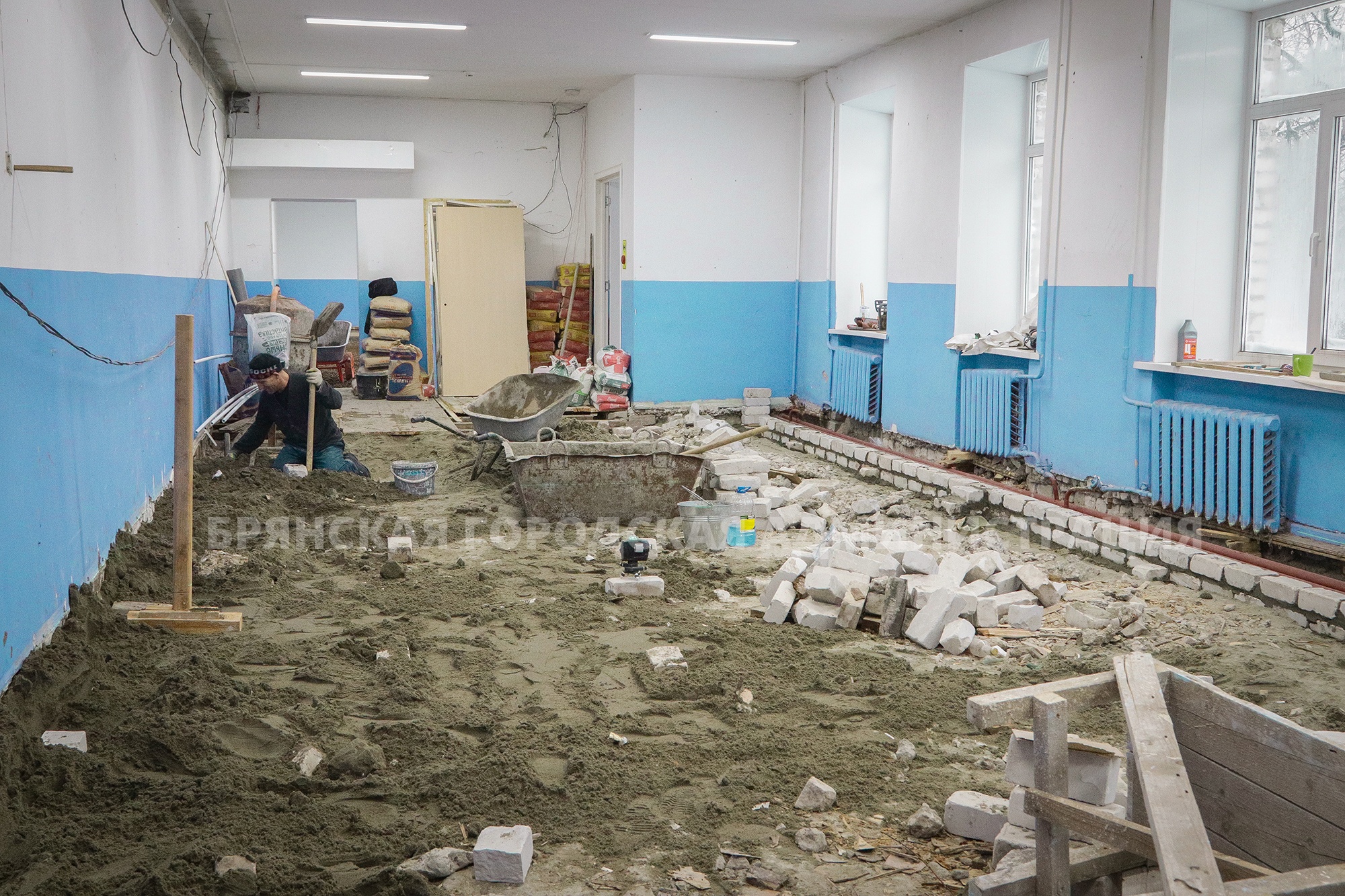 В Брянске начался ремонт спортшколы по шахматам и шашкам