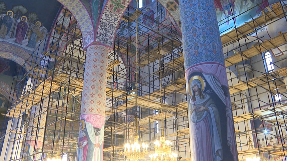 В Брянске почти завершена роспись кафедрального собора
