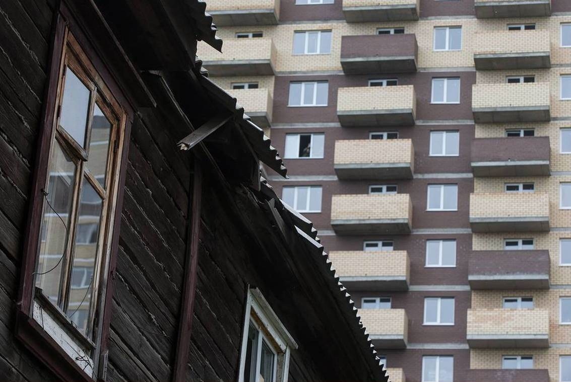 В Брянске и в Клинцах осмотрели дома для переселенцев из аварийного жилья