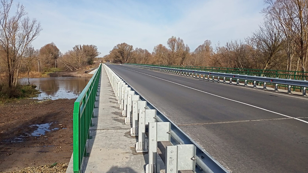 За год по нацпроекту в Брянской области отремонтировали несколько дорог и мостов