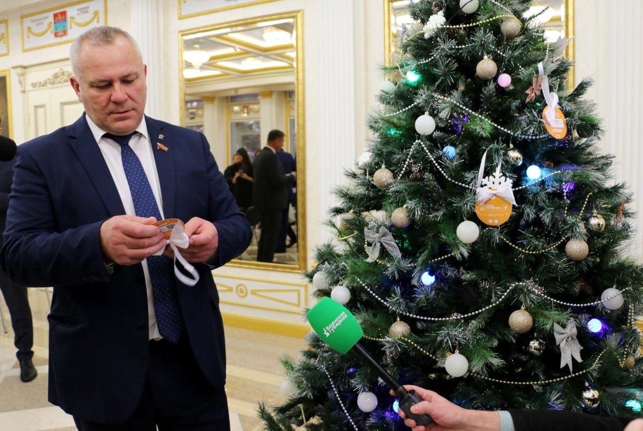 Спикер Брянской облдумы исполнит новогоднее желание первоклассника с Донбасса