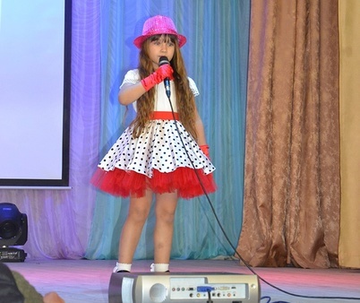 Юная певица из Навли стала победителем Международного музыкального конкурса