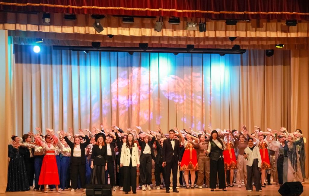 В Брянском госуниверситете состоялся гала-концерт фестиваля «Первокурсник-2023»