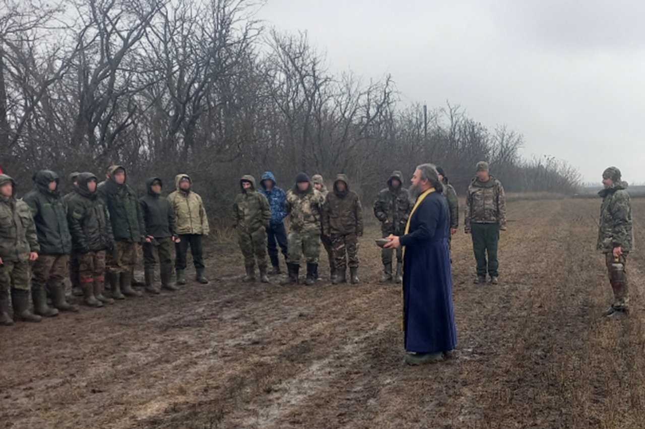 Брянский священник Иоанн Гушан посетил бойцов в зоне СВО