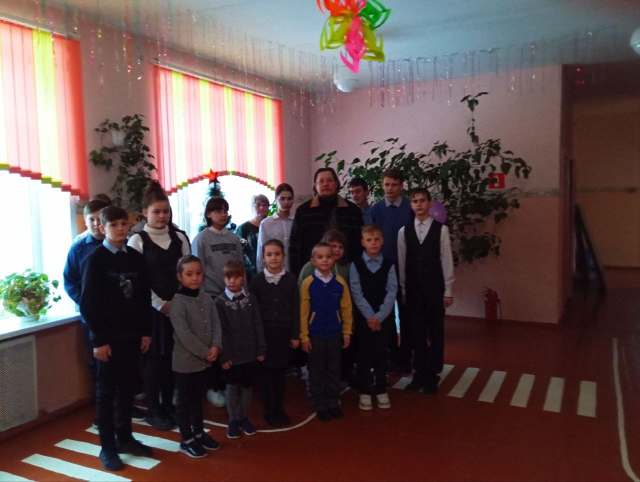 Брянский священник провел урок православной культуры для школьников в селе Крыжино
