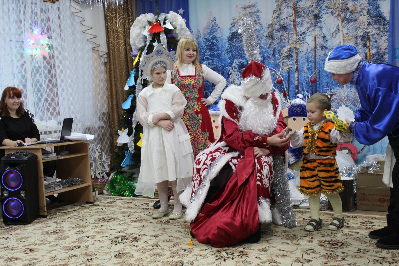 В Карачеве в социальном приюте отметили Новый год