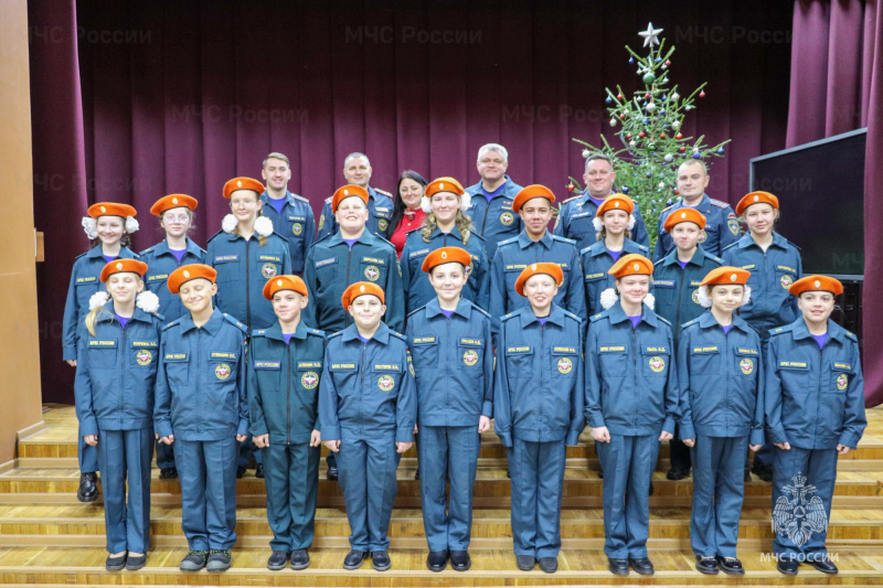 В Брянске кадеты из Вельяминовской школы приняли присягу