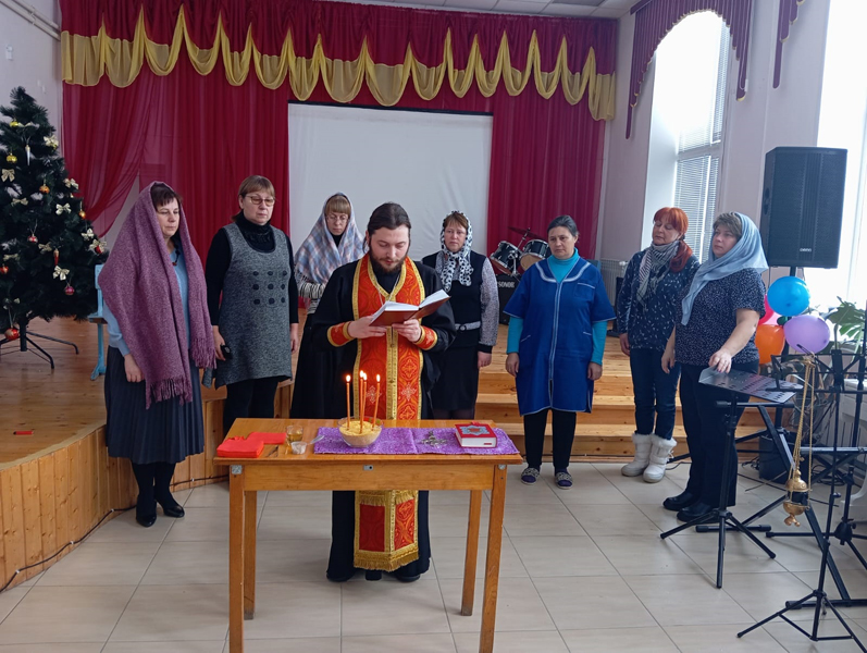 В Клетне освятили детскую школу искусств