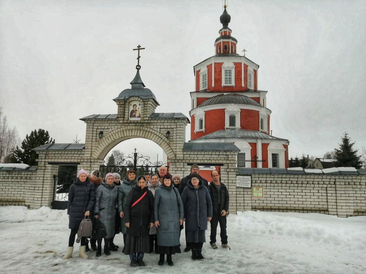 Брянские паломники посетили Карачевский Николо-Одрин женский монастырь