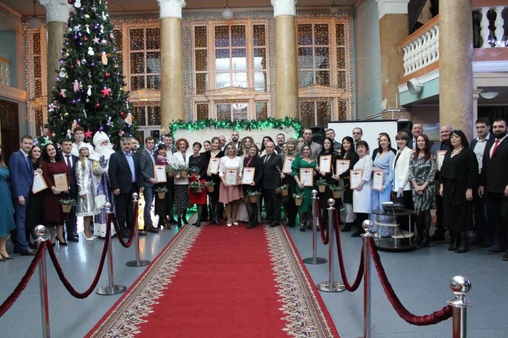 Звания «Почётный волонтёр Брянска» удостоились шесть человек