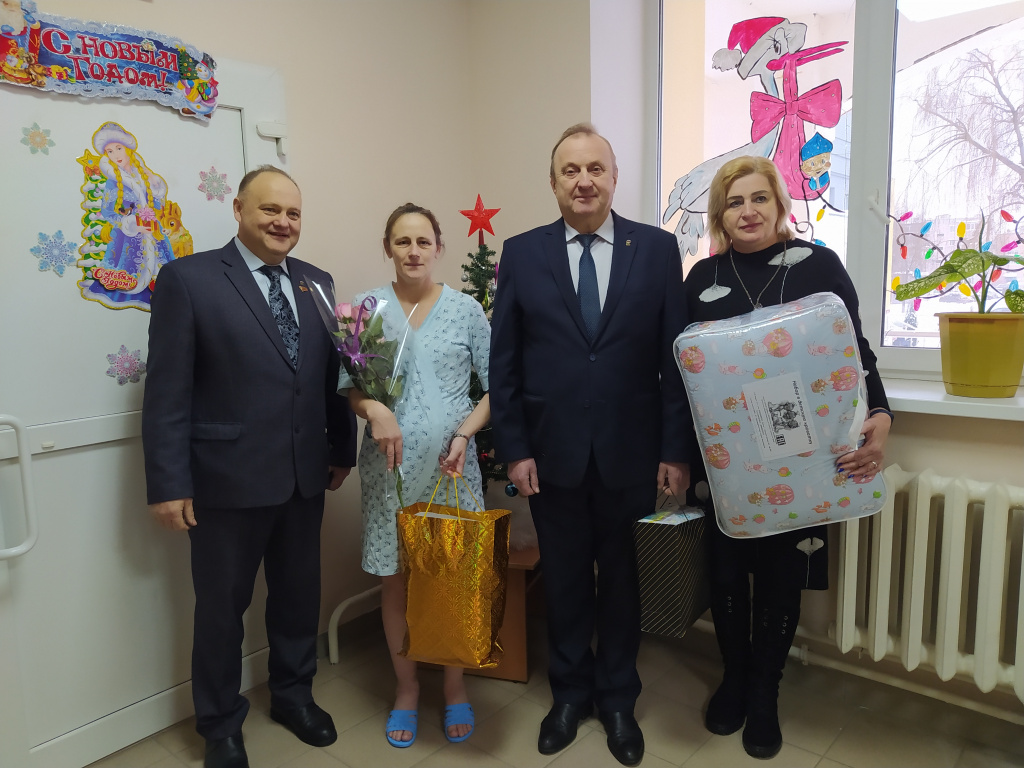 Первой новорожденной 2024 года в Клинцовском районе стала девочка