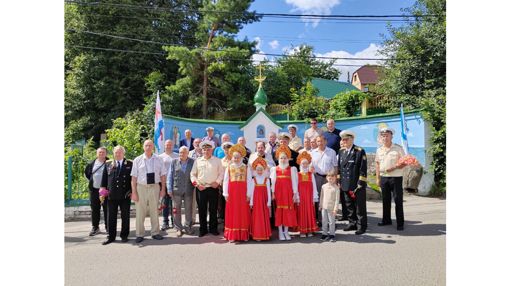 Брянские моряки почтили память погибших на подводной лодке «Курск»
