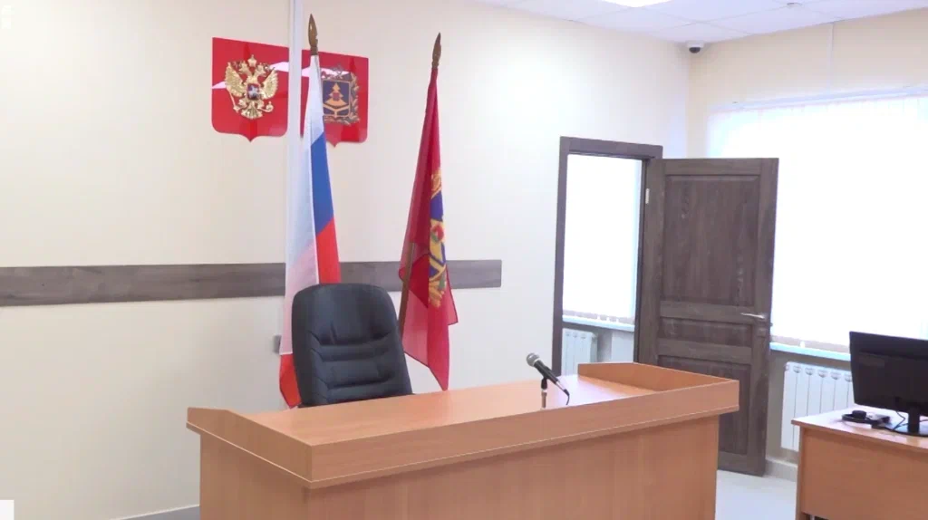 Два 21-летних новозыбковца за кражу со взломом отделались условными сроками