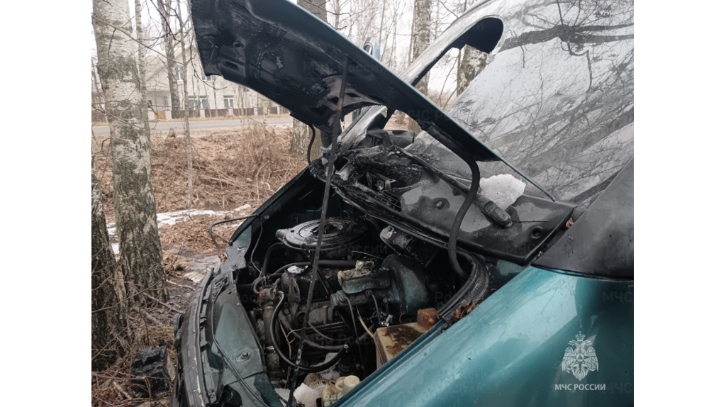 В Злынке горел грузовой автомобиль