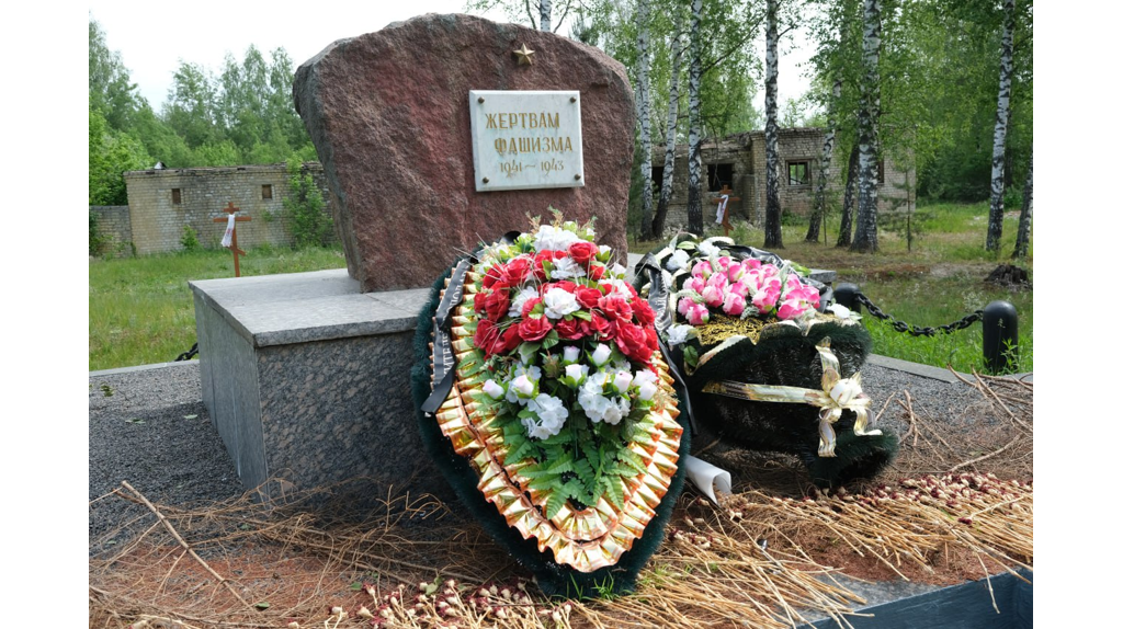 Судьи Брянска почтили память жертв концлагеря «Дулаг-142»