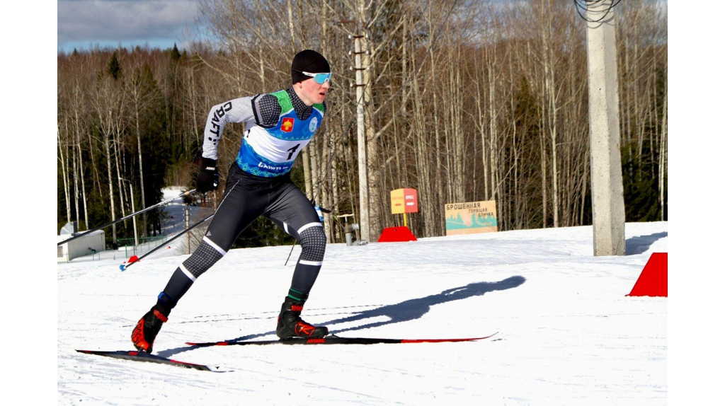 Брянский лыжник Даниил Андреев завоевал бронзу чемпионата России