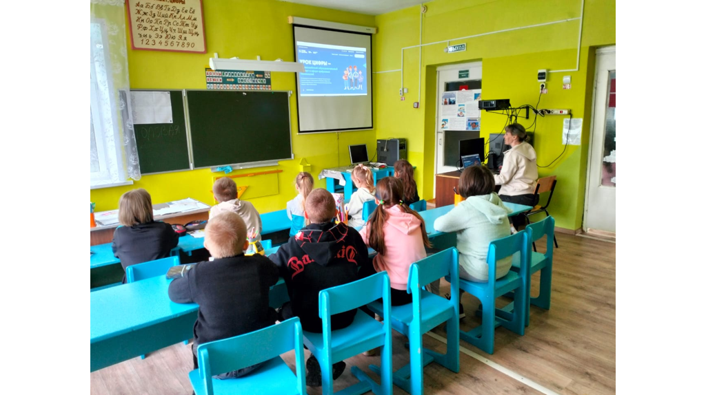 Клинцовские школьники окунулись в мир цифровых технологий