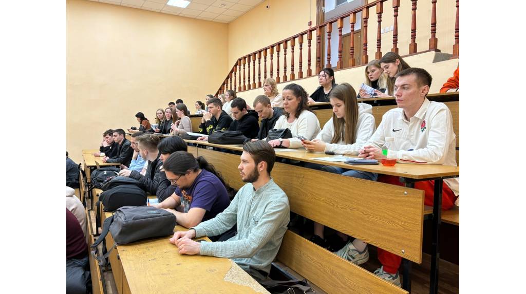 Студенты БГТУ встретились с представителями Карачевского завода «Электродеталь»
