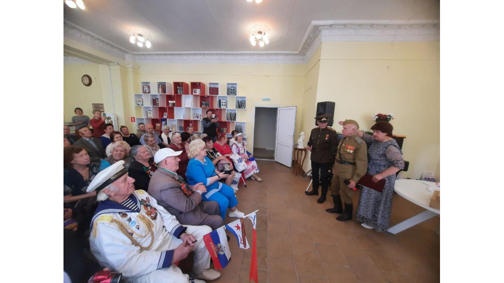 В Бежицком районе Брянска наградили победителей конкурса «Мои любимые стихи и песни»