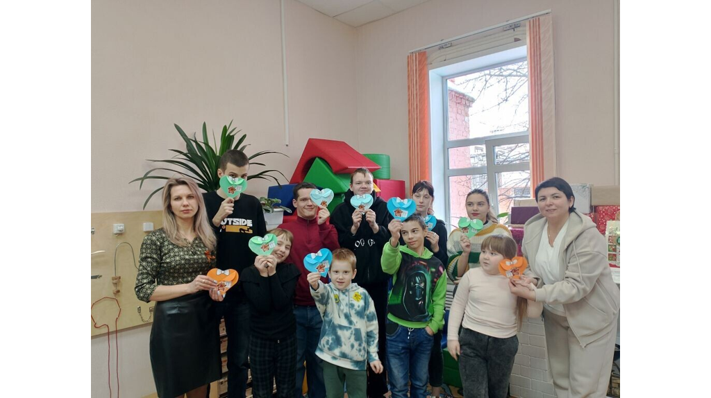 Клинцовские дети изготовили для бойцов СВО открытки к 23 Февраля