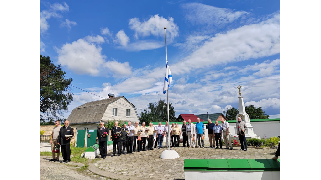 Брянские моряки почтили память погибших на подводной лодке «Курск»